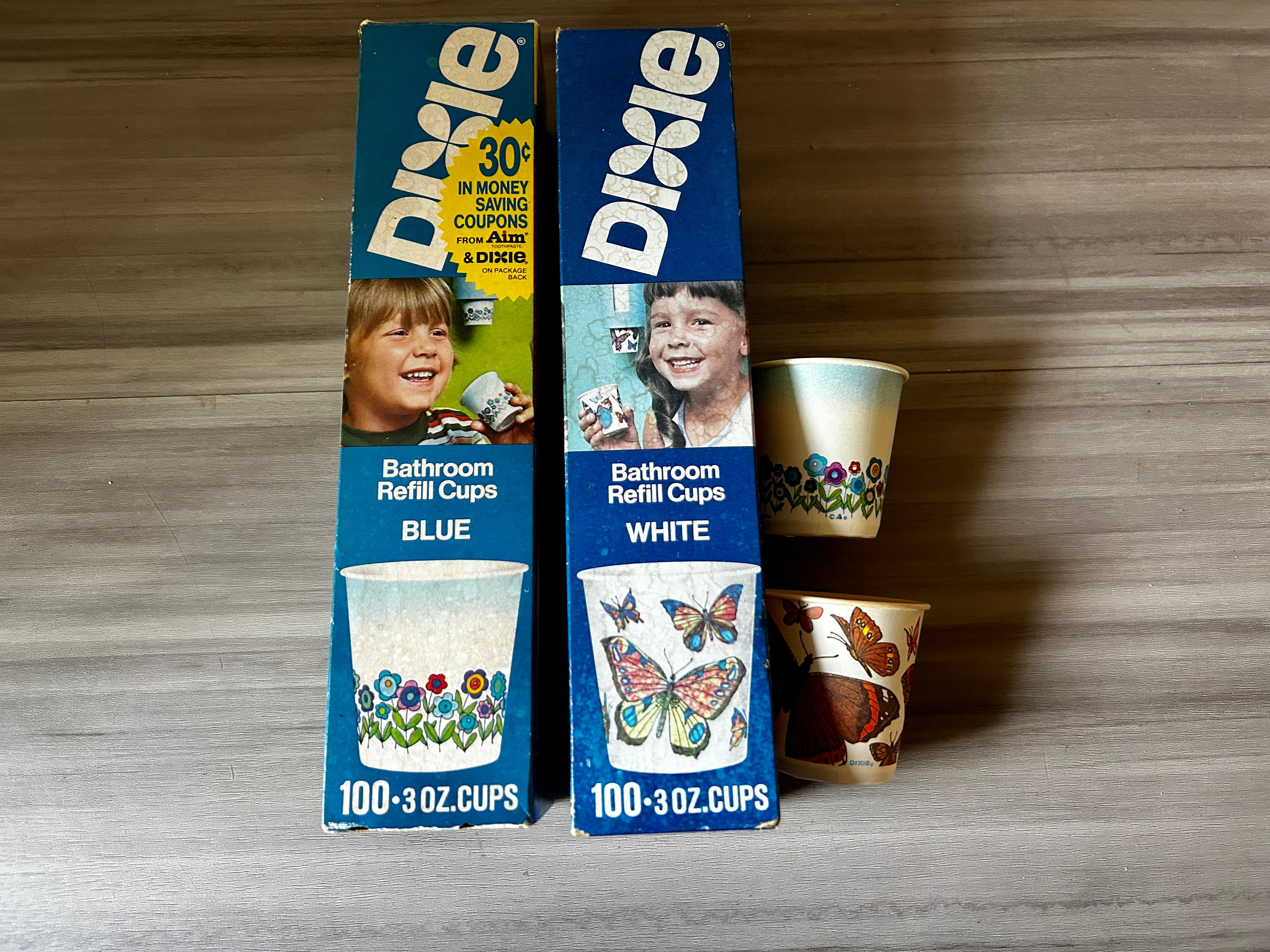 レア！DIXIE　フリントストーン　紙コップ Buthroom Cups レア！DIXIE フリントストーン 紙コップ Buthroom Cups 1990's