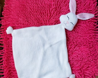 Bunny blanket ITH machine embroidery designs