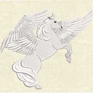 Peut inclure: Un motif brodé blanc représentant un cheval ailé avec ses ailes déployées. Le cheval se tient sur ses pattes arrière, la tête tournée sur le côté.