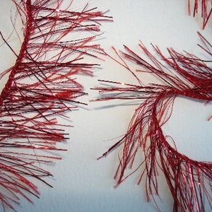 4 Yards Red Tinsel Fiber/Eyelash Metallic Sparkle Trim Yarn Christmas or Valentine&#39;s Day Cards,  Packages, Journals, Scrapbooks, ATCs