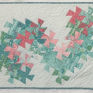Swirlpool Quilt Pattern - Table Runner - Digital Download