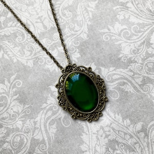 Bronze Victorian Necklace, Dark Green Stone Cabochon Pendant, Gothic Vintage Victorian Style, Black Cameo Necklace, Downton Abbey Jewelry