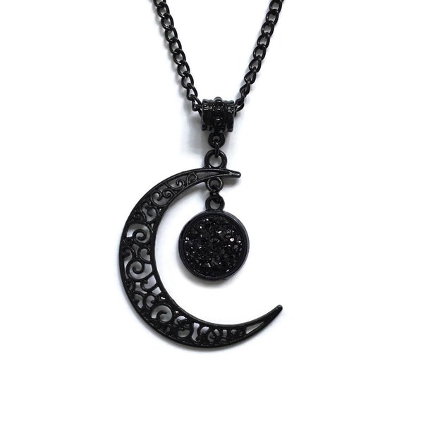 Witch necklace moon Clearance