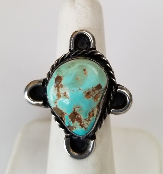 ターコイズのハンドメイド シルバー リング、大きな天然カボション