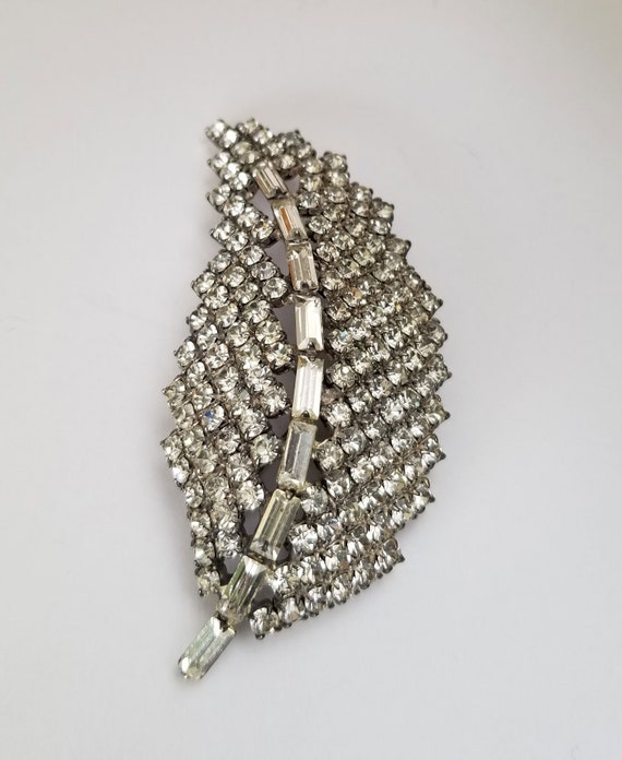 Leaf Vintage Rhinestone Brooch, Large Rhinestone L