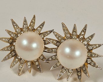 Vintage KJL Kenneth Lane Oversized Rhinestone Faux Pearl Floral Clip Midcentury Earrings