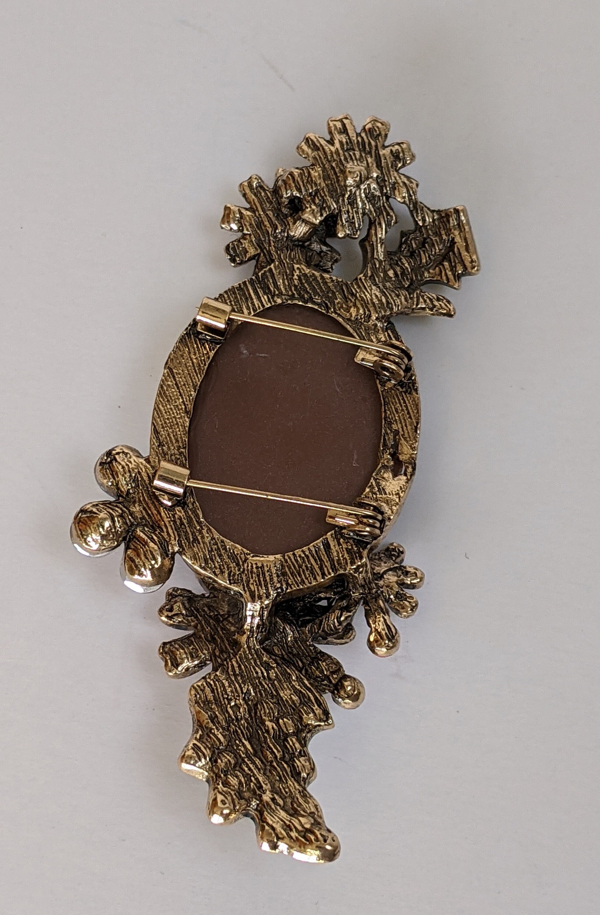 カメオ マルチカラー ラインストーン ブローチ、大きなラインストーン