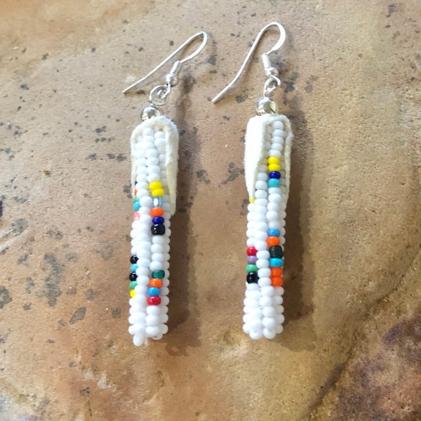 Vintage Authentic Native America Indian Jewelry Navajo Zuni Hand Beaded Healing Corn Dangle Earrings Southwestern