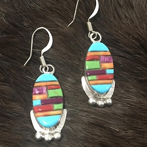 Bijoux indiens d'Amérique vintage signés Boucles d'oreilles Navajo Boucles d'oreilles Zuni en argent sterling pavées turquoise du sud-ouest
