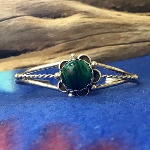 Vintage Native America Indian Jewelry Navajo Bracelet Cuff Sterling Silver Genuine Malachite  Bracelet Cuff Southwestern