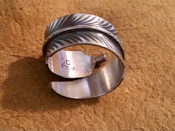 Signed Vintage Native American Navajo Sterling Silver Feather Ring Signed Vintage Native American Navajo Sterling Silver Feather Ring
