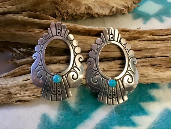 Native American Detailed Vintage Southwestern Turquoise Owl Sterling Silver Earrings Native American Detailed Vintage Southwestern Turquoise Owl Sterling Silver Earrings