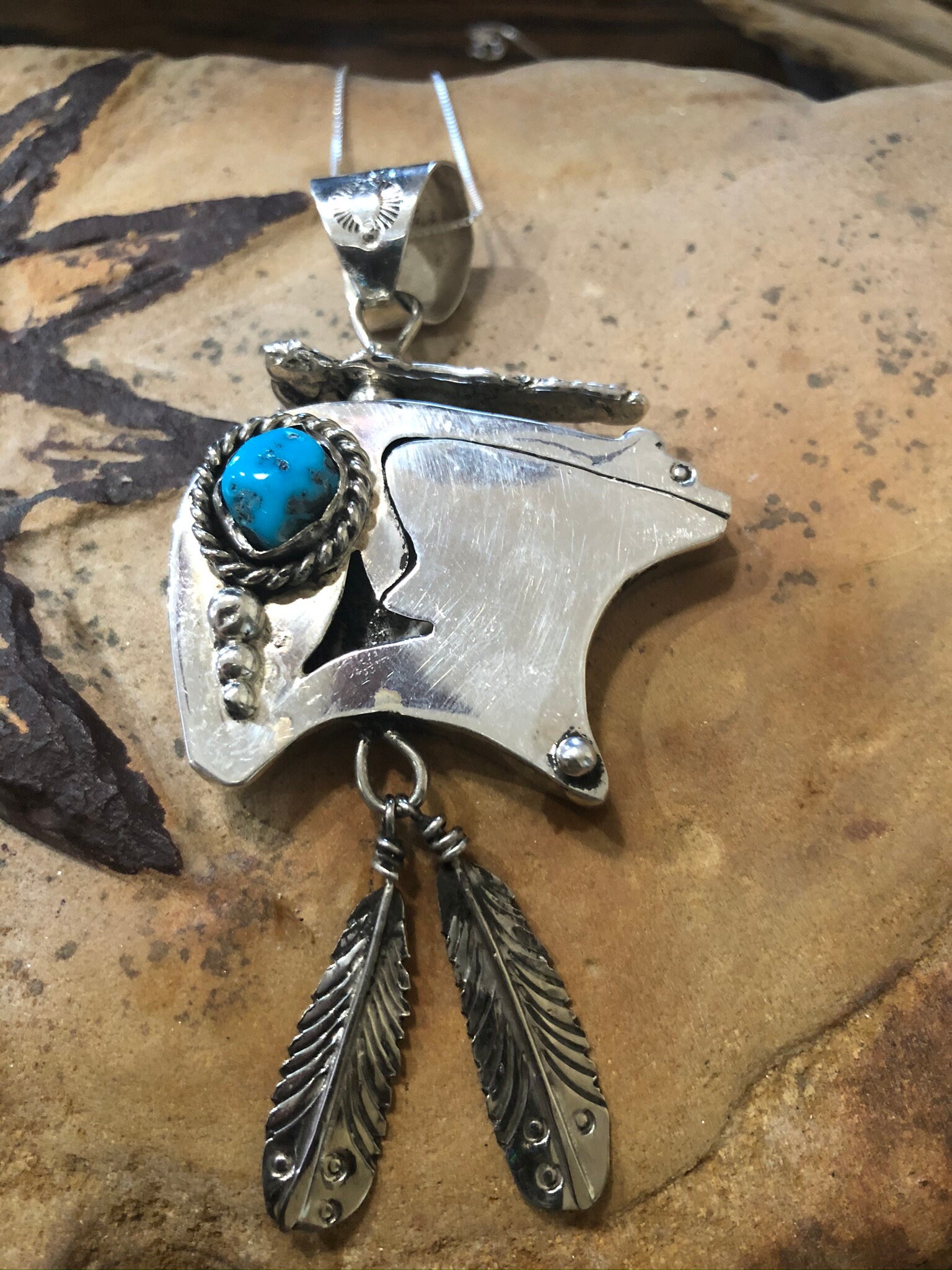 Authentic Vintage Native American Navajo Bear Sterling Silver Necklace Authentic Vintage Native American Navajo Bear Sterling Silver Necklace