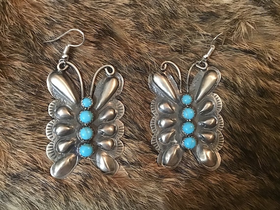 Detailed Vintage Native American Zuni Turquoise Sterling Silver Earrings Detailed Vintage Native American Zuni Turquoise Sterling Silver Earrings
