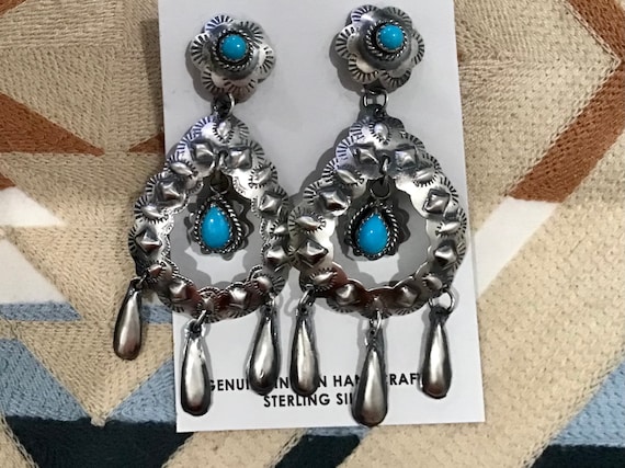 Signed Vintage Native American Navajo Sleeping Beauty Turquoise Sterling Silver Necklace Signed Vintage Native American Navajo Sleeping Beauty Turquoise Sterling Silver Necklace