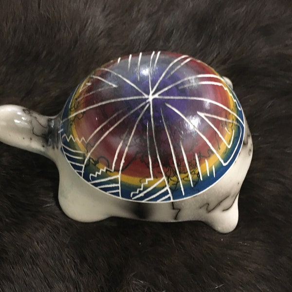 SIGNED Authentic Navajo Horse Hair White Pottery Turtle Sun Face  Native American America Indian Ceramic Art & collectibles Southwestern