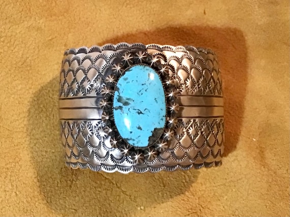 Rare!! Vintage Native American Navajo #8 Turquoise Sterling Silver Bracelet Rare!! Vintage Native American Navajo #8 Turquoise Sterling Silver Bracelet