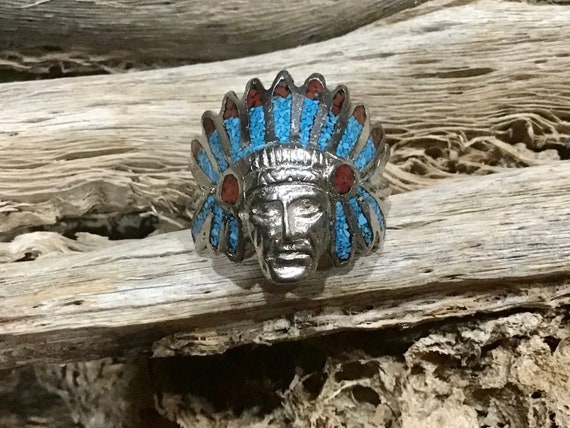 本物のネイティブアメリカンインディアンジュエリー、ナバホ族のチーフ