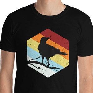 Crow Shirt Black Crow Gift - Retro Vintage Black Raven Crow Short-Sleeve Unisex T-Shirt