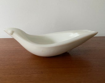 Fenton Bird Ashtray #5173- Milk glass white catch all / trinket dish / desk tray / tea light holder/ plant holder