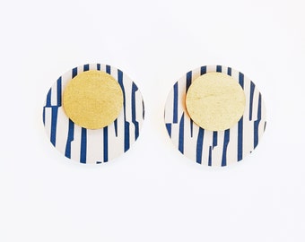 Big Circle earrings on a beige background with blue lines and gold round in hand-painted wood and paper