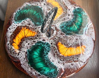 Plato de queso Vallauris vintage de los años 70 – Plato de cerámica francés para servir – Estilo moderno de mediados de siglo – Firmado Vallauris – Esmalte colorido