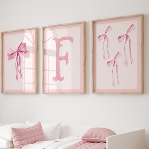Juego de 3 cuadros decorativos de pared con lazos rosas de moda, póster elegante, decoración de apartamento universitario, estampado de lazos de acuarela, decoración de habitación coqueta, arte de pared femenino 431