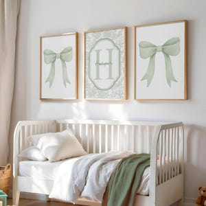 Arte de pared con lazo rosa, arte con inicial personalizada, arte rosa para niña, juego de 3 piezas para guardería, estampado de acuarela con lazo rosa, regalo para baby shower 451A imagen 7