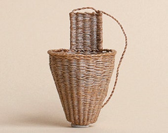 Dollhouse miniature, Wicker pick basket, scale 1 : 12, WC/10 02