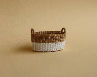 Dollhouse miniature, Wicker basket, type "Riviera Maison", scale 1 : 12, WC/17 03