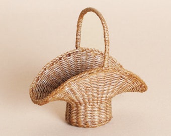 Dollhouse miniature, Wicker, basket, scale 1 : 12, WC/09 02