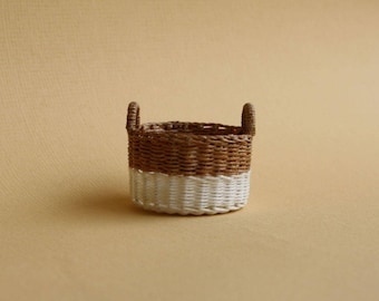 Dollhouse miniature, Wicker basket, type "Riviera Maison", scale 1 : 12, WC/17 02