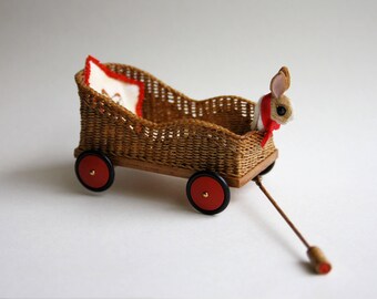 Dollhouse miniature, Wicker, child's buggy, scale 1 : 12, WC/10 25