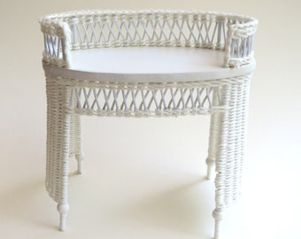 Dollhouse miniature, Wicker lady's writing desk, scale 1 : 12, WC/20 07