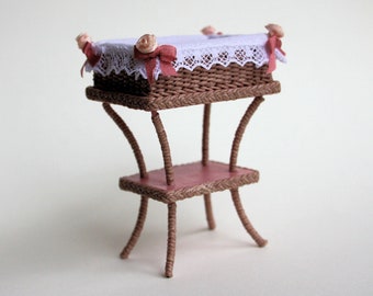 Dollhouse miniature, Wicker diaperbasket on stand, scale 1 : 12, WC/10 16