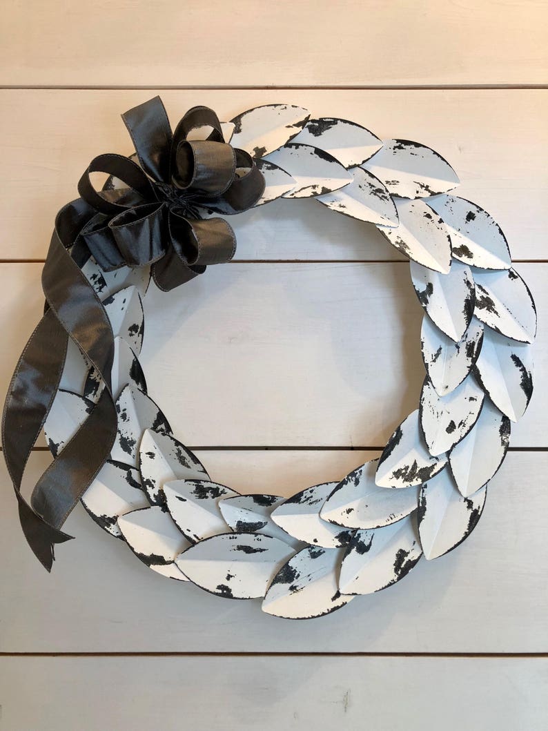 White Metal Wreath Metal Wreath Farmhouse Wreath Vintage Etsy