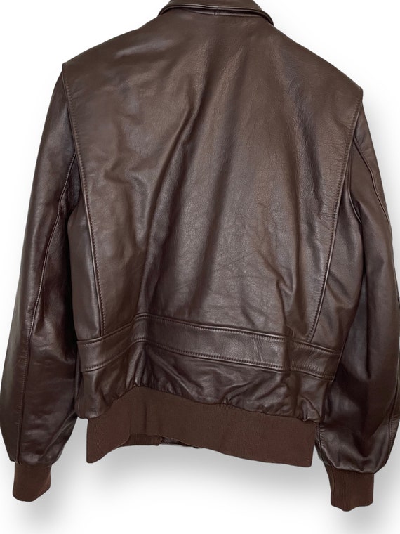 Vintage 1980s Aviator Leather Bomber Jacket Made in USA (L Vintage 1980s Aviator Leather Bomber Jacket Made in USA (L