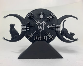 Freyja's Triple Goddess Vegvisir Shield