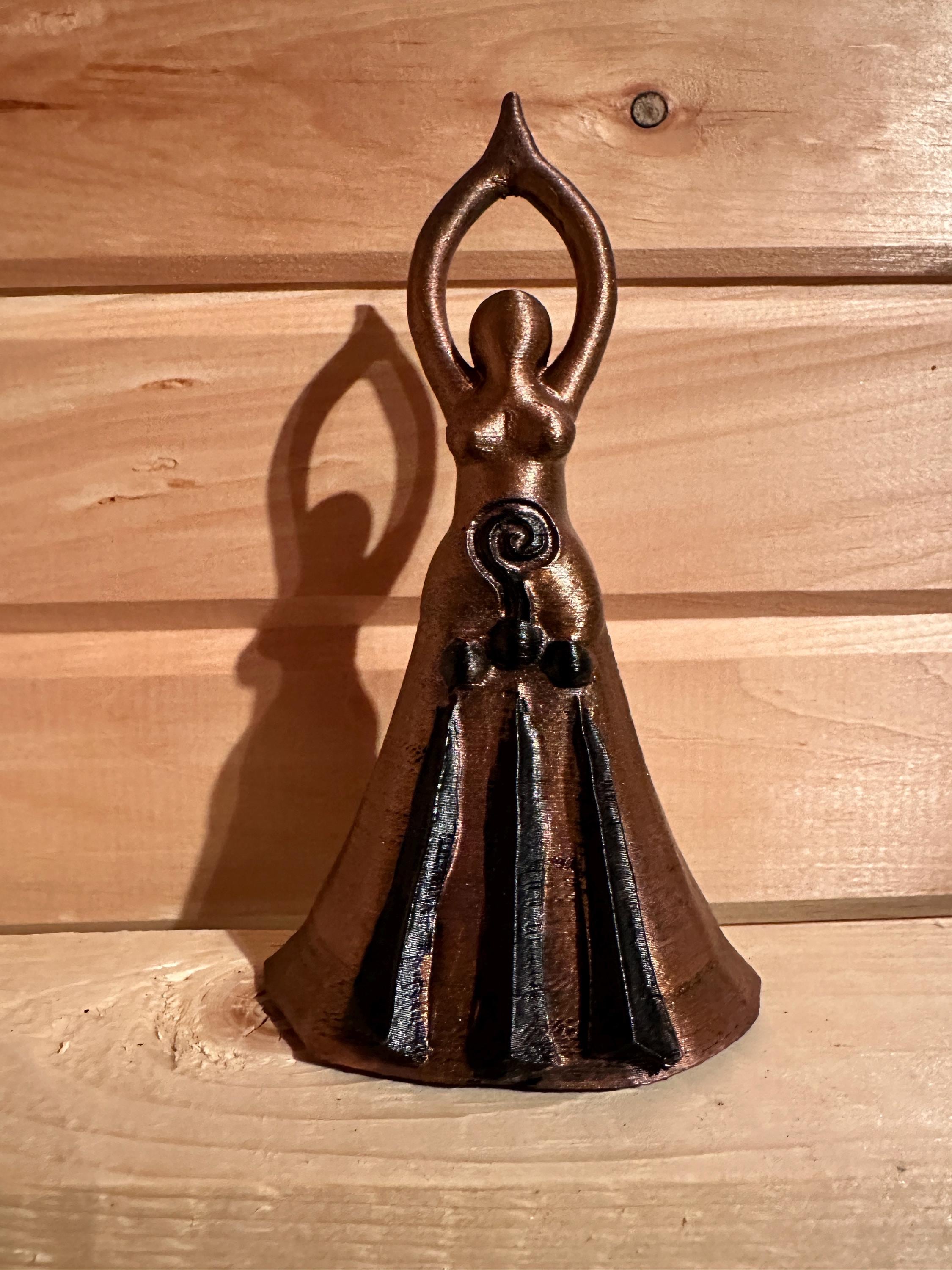 Spiraalgodin Awen, Keltisch symbool van goddelijke inspiratie, heidens  standbeeld, cadeau voor druïden, barden en ovalen, wicca, hekserij,  Keltische heks - Etsy België, image size:2250x3000