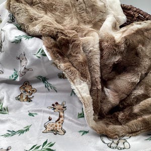 Baby Safari Theme NurseryAnimals/Minky Blanket/Lion Zebra Giraffes Tiger Hippo Elephants/Child/Newborn/Giraffe Embroidery