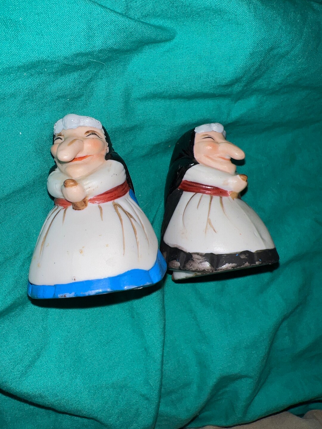 Vintage Ceramic Salt and Pepper Shakers 1981 Kitchen Witches Etsy