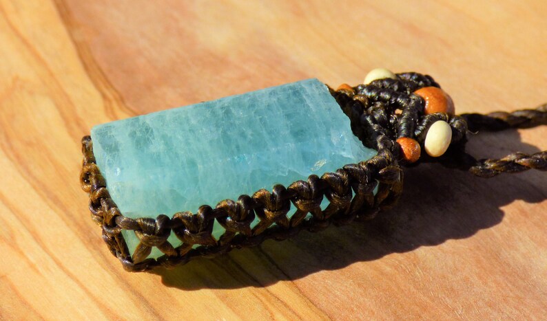 AQUAMARINE Pakistan macrame pendantMarch birthstonedeep creamy aqua blue color gem stone mineralHexagon pendantSandalwood olive wood