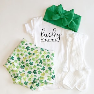 St. Patrick's Day Baby Bummies Set, Shamrock Lucky Charm Baby Girl Bummies and Bow Outfit, First St. Patty's Day Baby Outfit