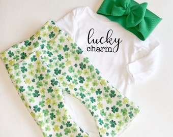 St. Patrick's Day Baby Bells Set, Shamrock Baby Girl Bell Bottoms and Bow Outfit, Lucky Charm 1st St. Patricks Day Baby Outfit