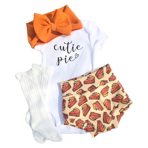 Thanksgiving Baby Bummies Set, Fall Baby Girl Bummies and Bow Outfit, Pumpkin Pie Baby Bloomers Bow and Bodysuit, Toddler Thanksgiving Set