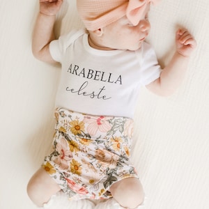 Vintage Floral Bummies Set, Personalized Baby Name Baby Girl Bummies and Bow Outfit, Newborn Baby Bloomers and Bodysuit, Baby Shorts