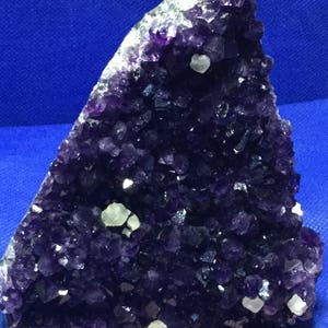 Amethyst Geode Cluster,Crystal Decor,Healing Stones,Healing Crystals,Crystal Specimen,Mineral Stones,Extra quality Amethyst from Uruguay