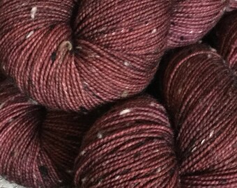 Kettle Dyed 100 grams 8515 approx 436 yards Superwash Merino Donegal Tweed Fingering Yarn GRANNY SMITH