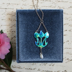 Stunning enameled pendant Art & Crafts with pearl sterlin silver 925 and chain blue green enamel