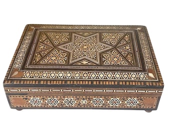 Syrian musical jewelry/cigar box in wood and mother-of-pearl inlay, Art Deco style